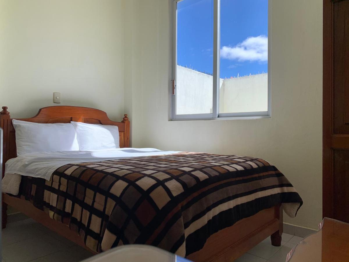 Hotel Renacimiento 코미탄 데 도밍게스 외부 사진